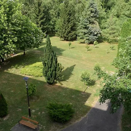 Helikon 32 アパート